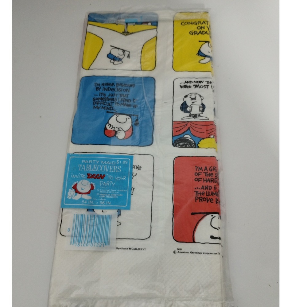 Ziggy Graduation Tablecover Party Maid Vintage 54 x 96‎ Inch Sealed
